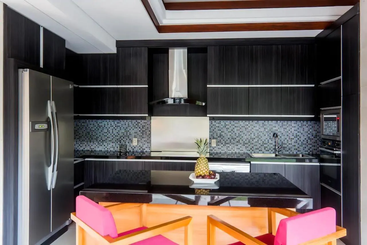Kedonganan Beach Villas Jimbaran 0*,